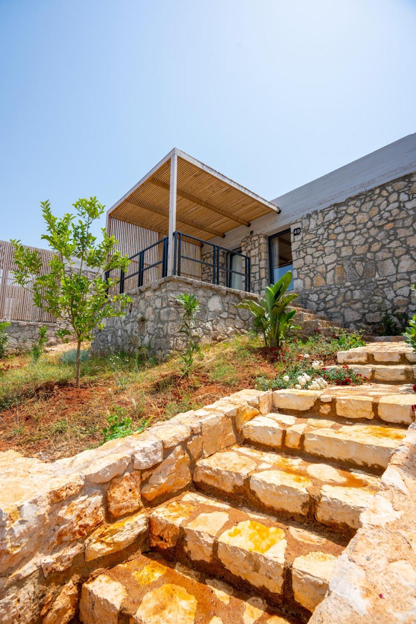 Arameras Resort