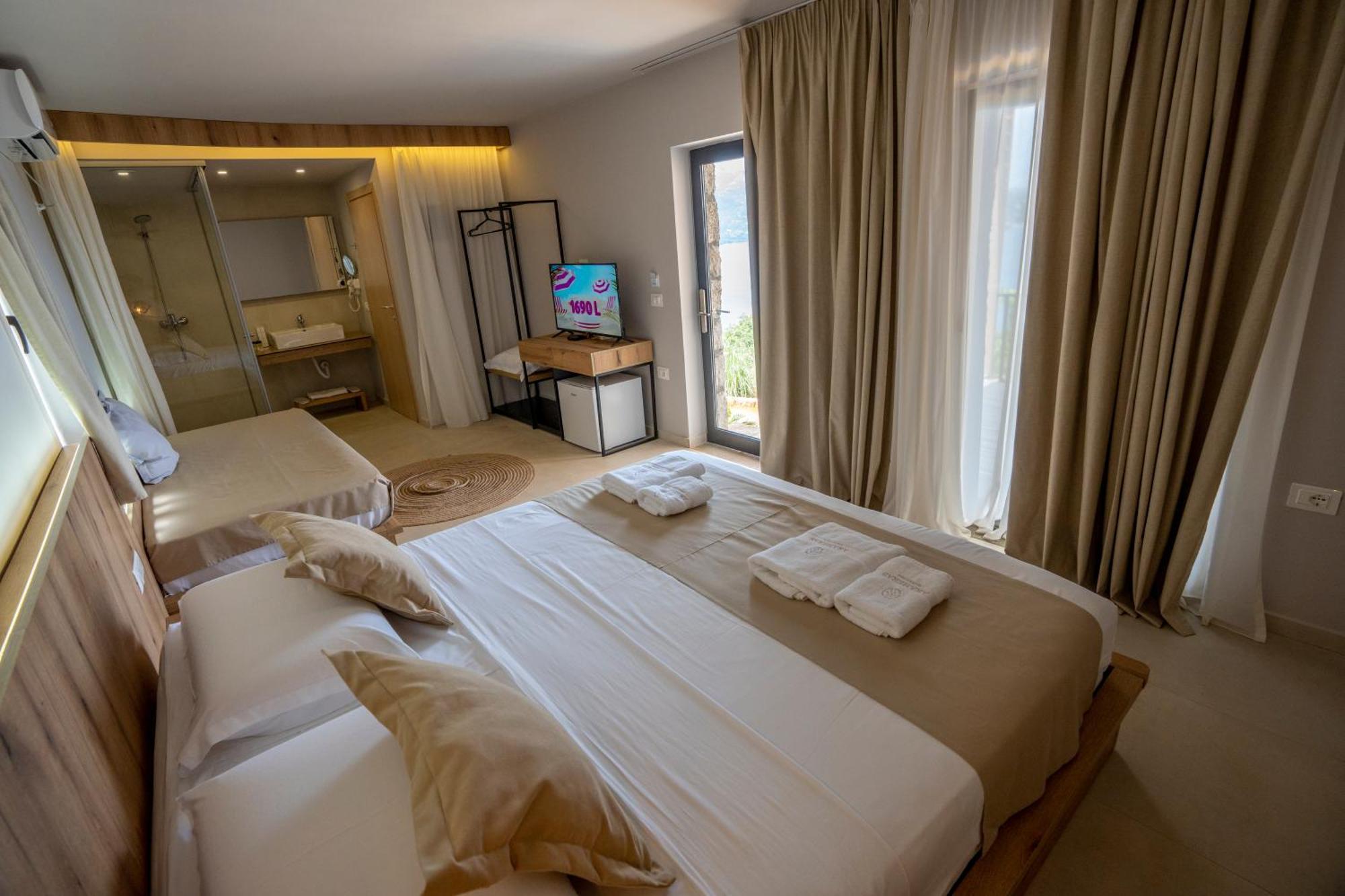 Resort Arameras 4*