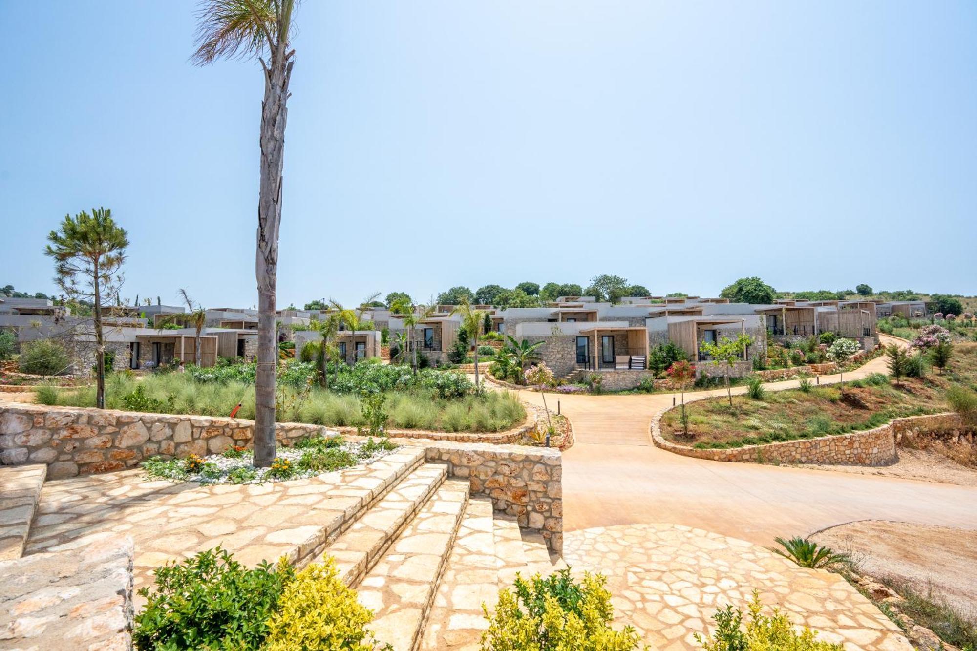 Resort Arameras 4*